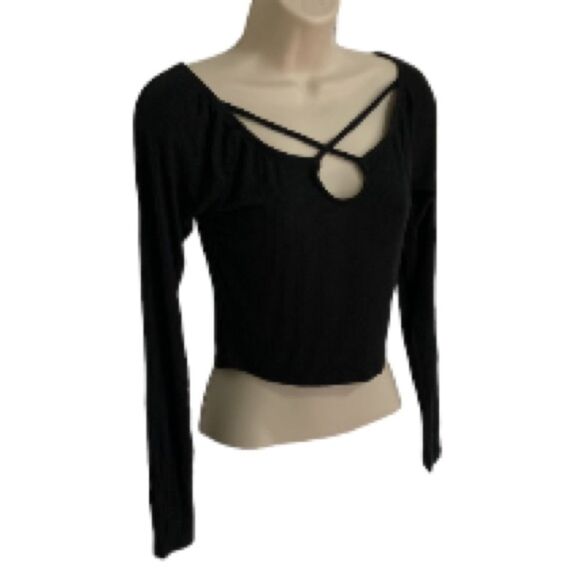 Criss Cross Sexy Black Ribbed Crop Top Sweater by ALMOST FAMOUS Womens Medium - Picture 2 of 13